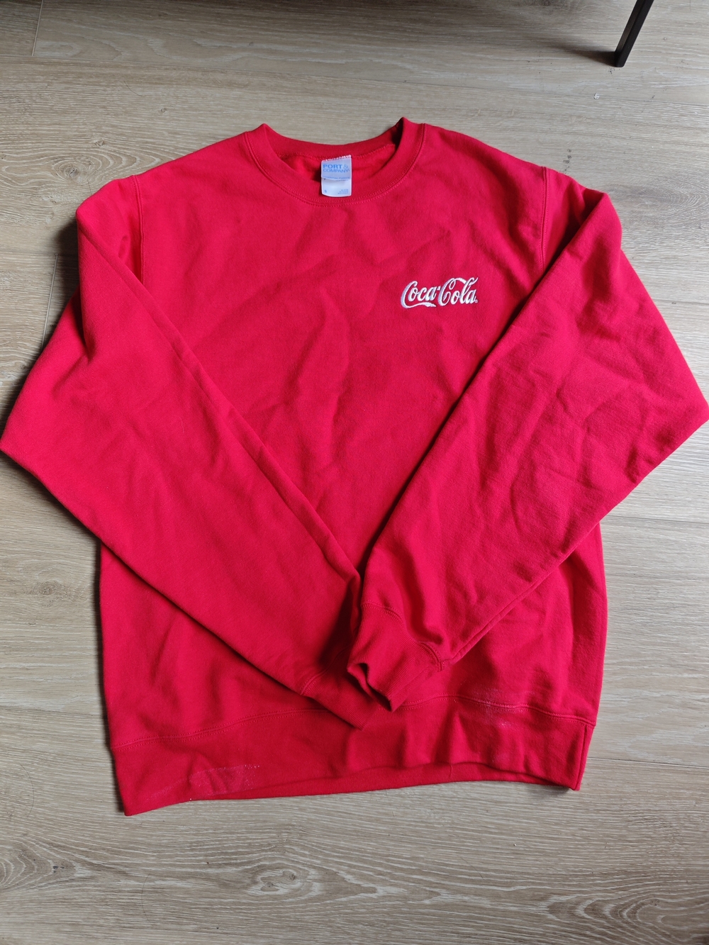 Vintage Coca Cola Red Men's Crewneck Sweatshirt with Chest Logo